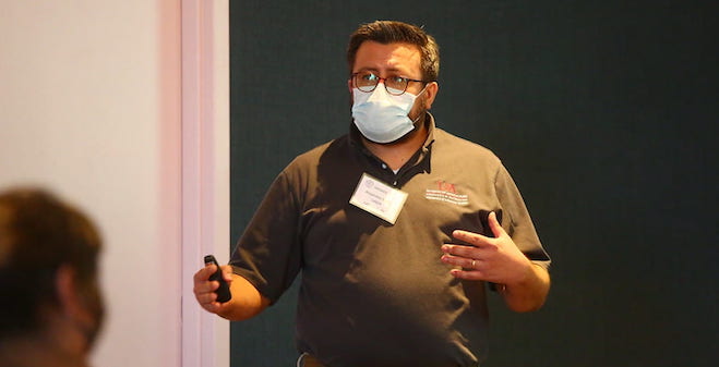 Arkansas researchers lead fight against pathogens in greenhouses, hydroponics