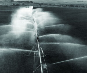 A center pivot system from 1991. Photo: Irrigation Association