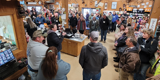 GLEXPO Bus Tour: Where farm marketers exchange ideas