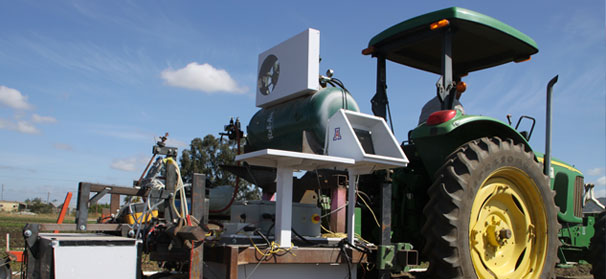 Automated lettuce thinner might save growers money on labor