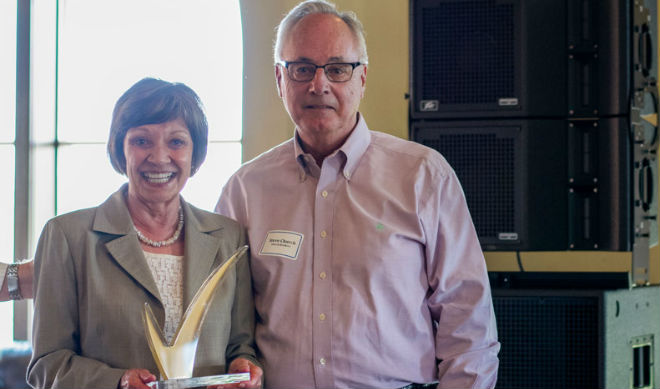 LGMA honors California ag secretary