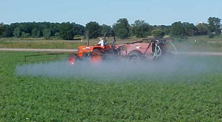 Private, commercial pesticide applicators in Michigan offered course